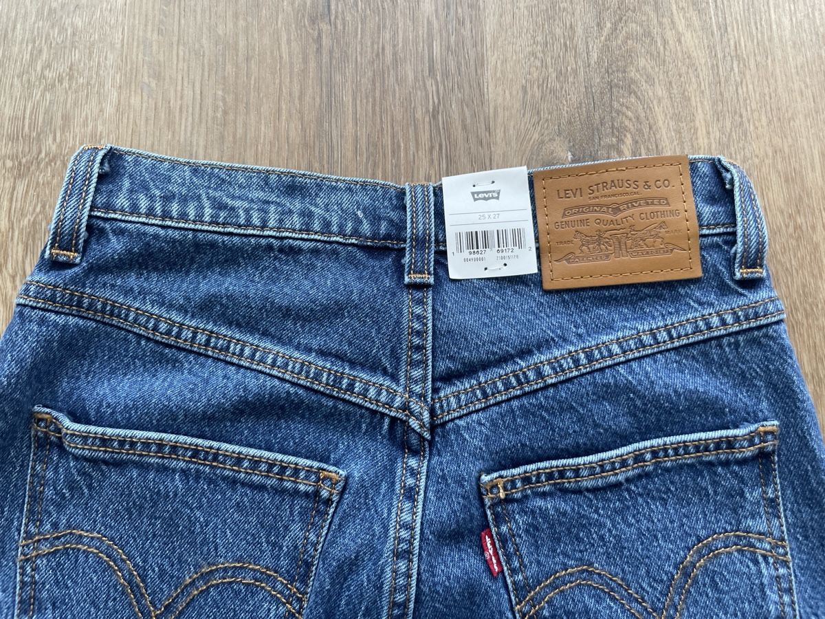 Levi's Jeans: New Levi’s jeans – Nuovo e nell'imballaggio originale da Zürich venduto da bkaszas 2