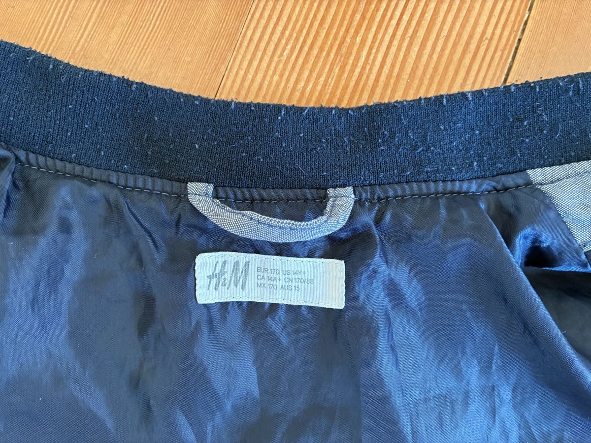 H&M Jacken & Mäntel: Bomberjacke / Collegejacke / Jeansjacke Gr. 170 – Gebraucht aus Biberist von wacholder 3