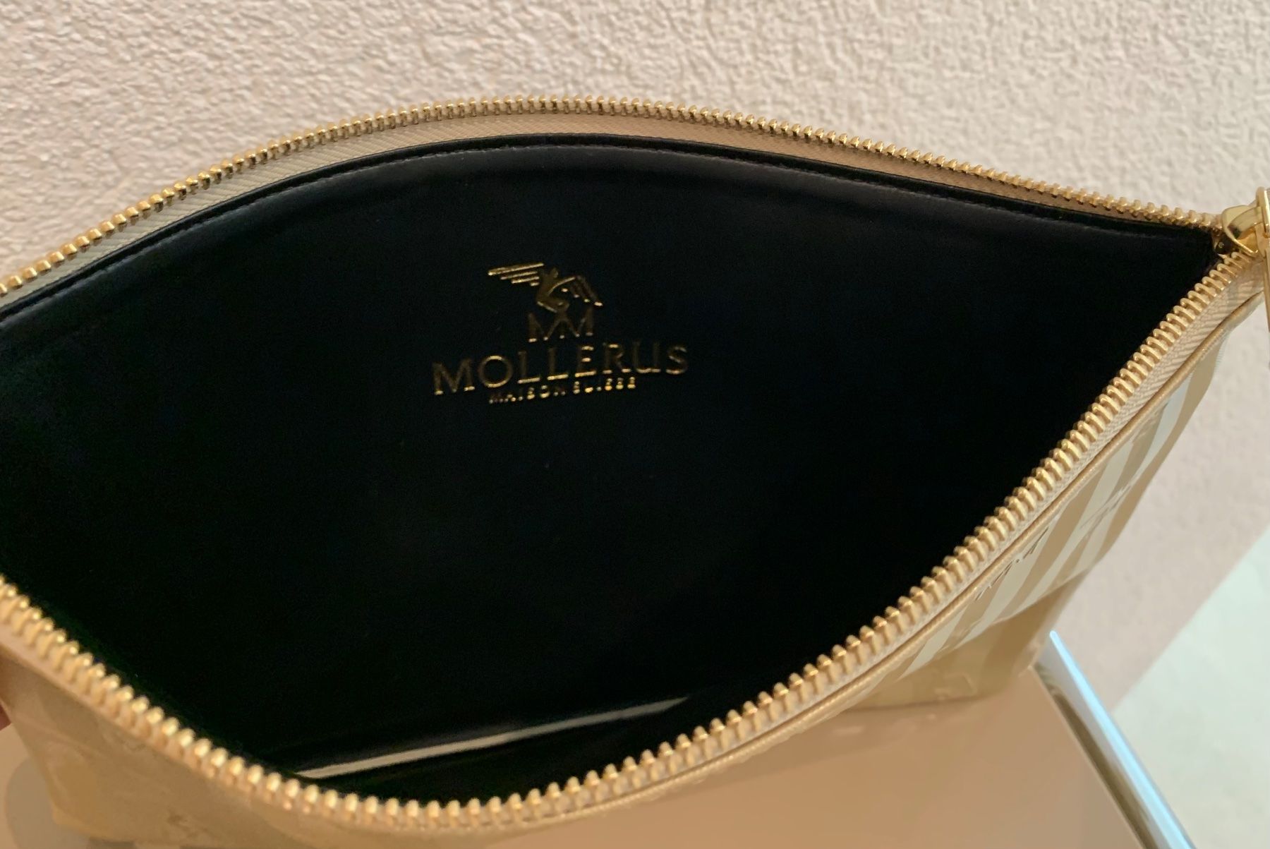 Maison Mollerus Sacs femmes: MAISON MOLLERUS Pochette star gold, NEU – Neuf avec emballage d'origine à Mettmenstetten par srca 2