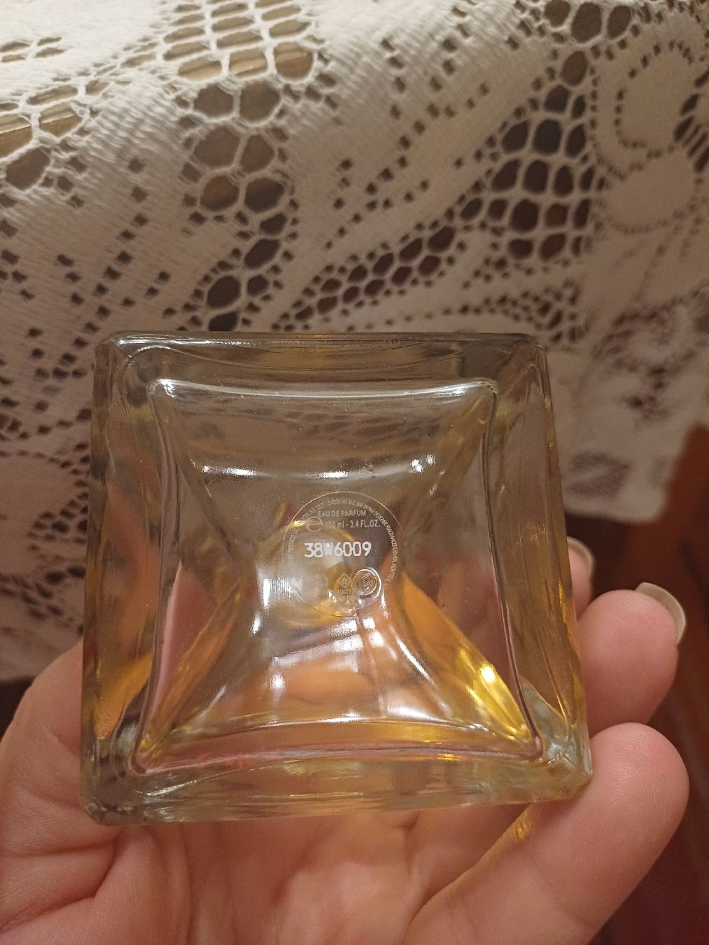Valentino Parfums & Eau de Toilette: Valentino Eau de Parfum  – D'occasion à Ostermundigen par Loulilou86 1