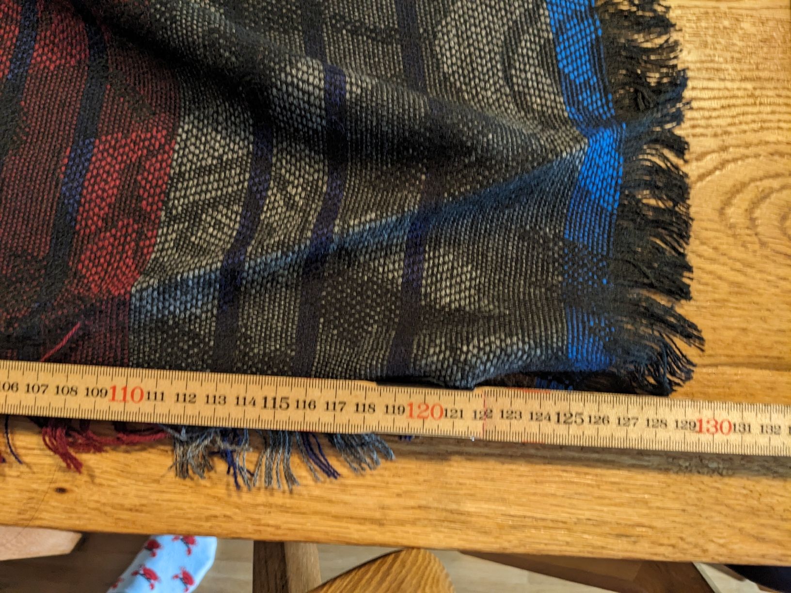 Foulard & Sciarpe: Herbstlicher Schal mit Fransen – Usato da Basel venduto da labaffe01 3