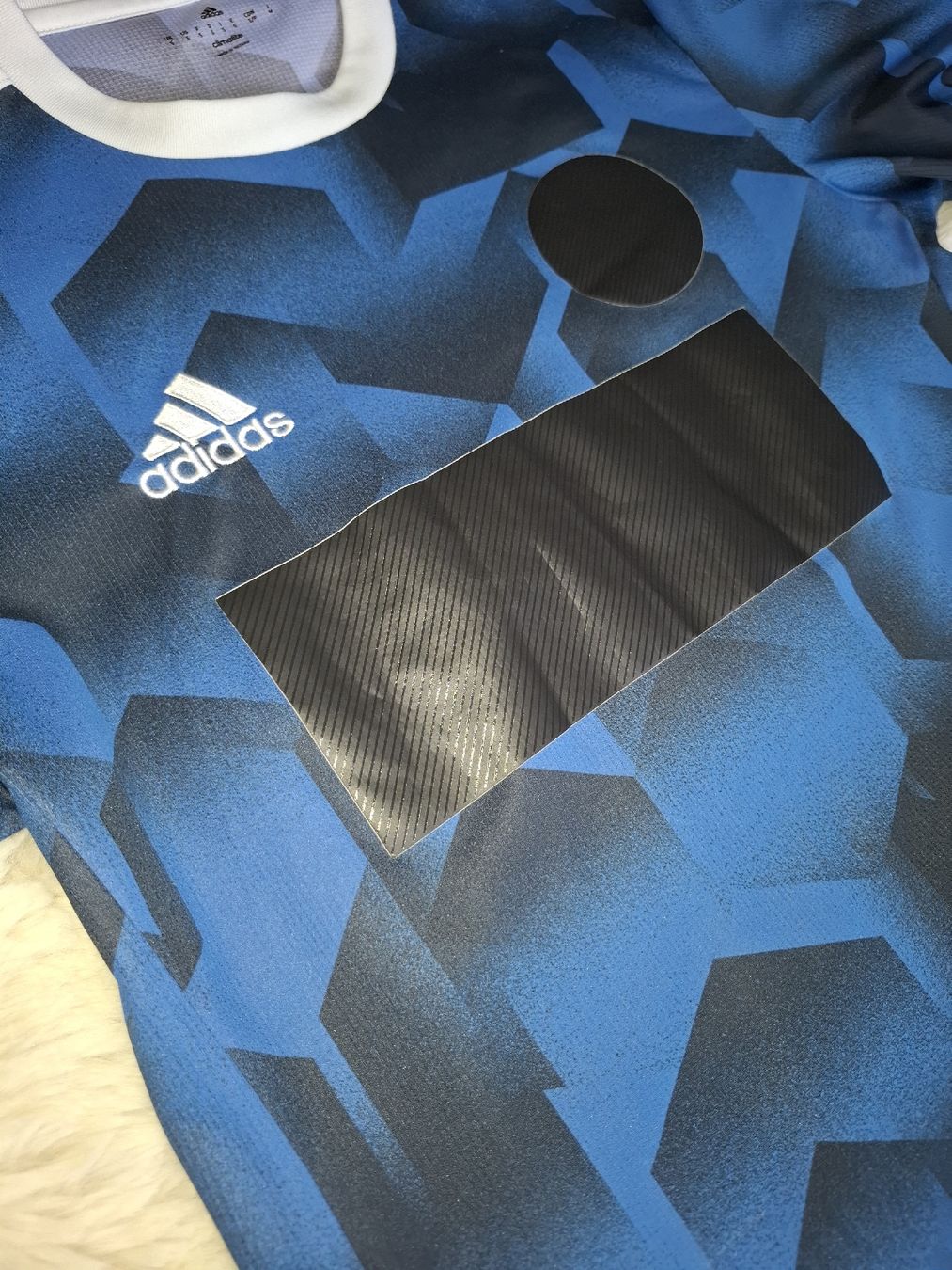 Adidas Canottiere & Pantaloni: adidas Tango 18 Maillot Climalite Bleu S – Usato da Le Locle venduto da QUALI-PRIX 4