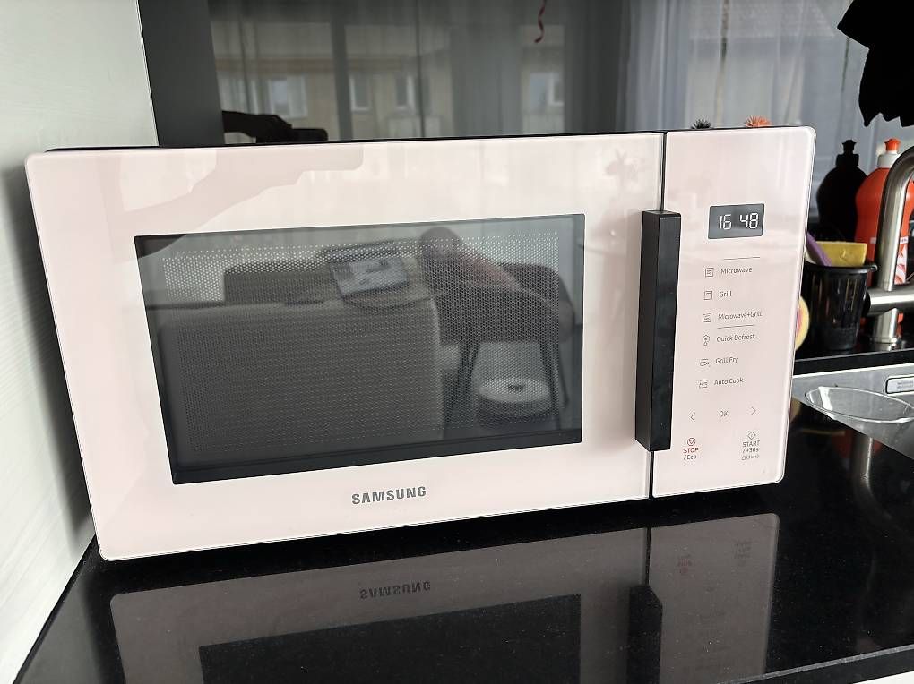 Elettrodomestici da cucina: Samsung Mikrowelle rosa – Usato da Zürich venduto da gyo_99xn 1