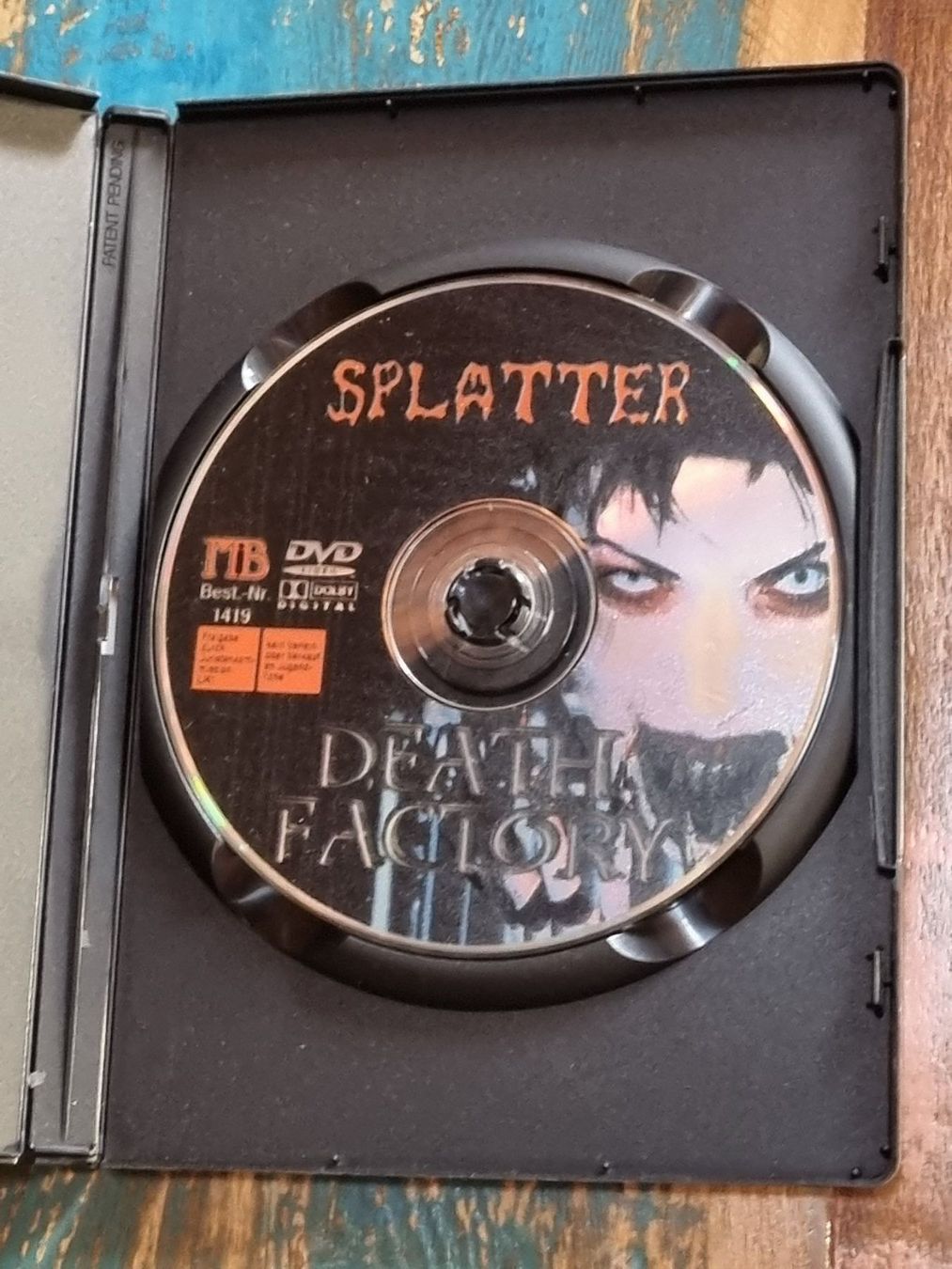 Tutti i DVDs: Death Factory, DVD Horror – Usato da Winterthur venduto da Belzarek 2