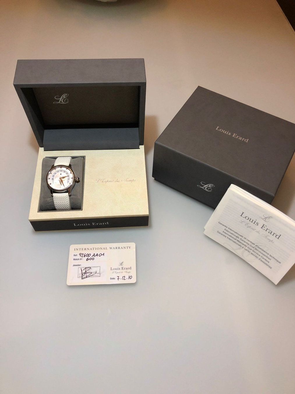 Louis Erard Uhren: Montre Louis Erard Emotion – Gebraucht aus Neuchâtel von Stwatch
