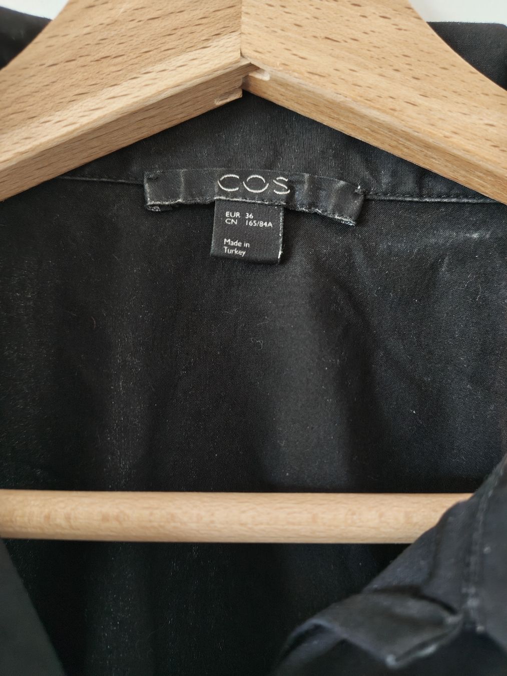 Cos Chemisiers: Cos blouse 36 – D'occasion à Neuchâtel par plazzzzma 1