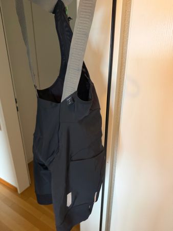 Q36.5 Gregarius Cargo Bib Short Men M