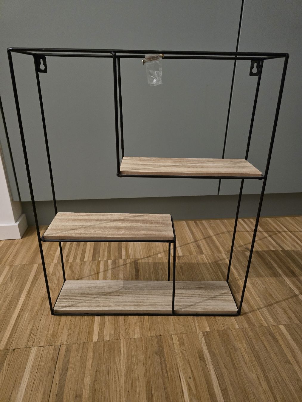 Scaffali: 2 identische Blumenregale – Usato da Muttenz venduto da kar_rp9p