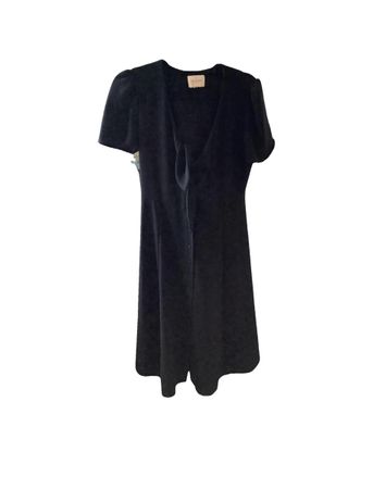 Neues schwarzes Kleid Sezane
