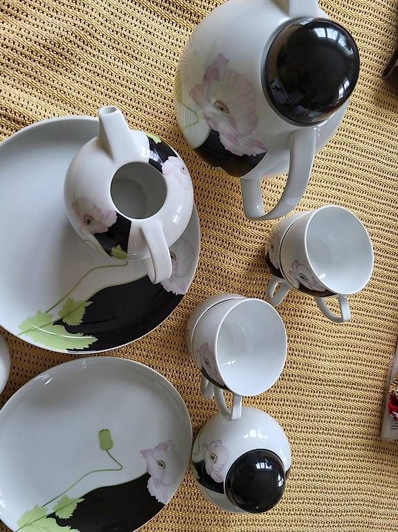 Geschirrsets: Markenporzellan Tee/Kaffee Service – Gebraucht aus Kriens von Aschada 2