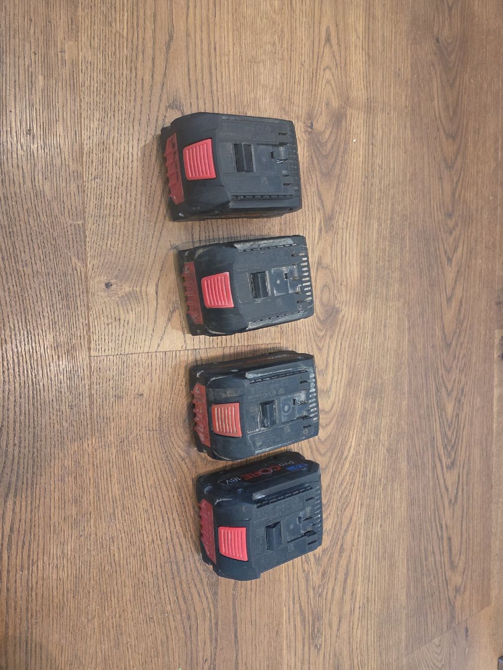 Bosch Caricatori & Batterie: 4 Bosch Akkus ProCORE 18V 8.0Ah  – Difettoso da Schaffhausen venduto da Gogologo 3