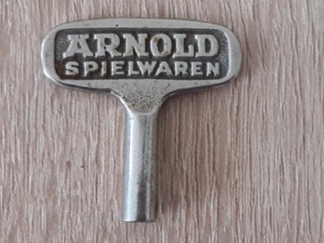 Schlüssel: Arnold SpielwarenSchlüssel - Clé Arnold pour jouets – Gebraucht aus Savagnier von Marderuth