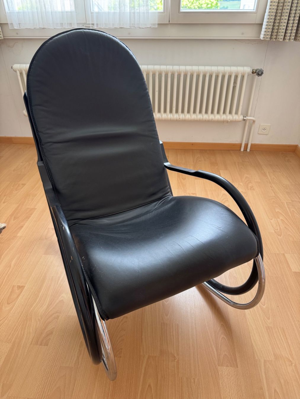 Strässle Poltrone: Strässle Nonna Schaukelstuhl – Usato da Reiden venduto da Ebusika 1