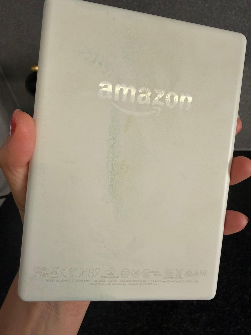 Amazon Tablet PC: Amazon Kindle 8. Generation - guter Zustand – Usato da Basel venduto da SanPedro999 3