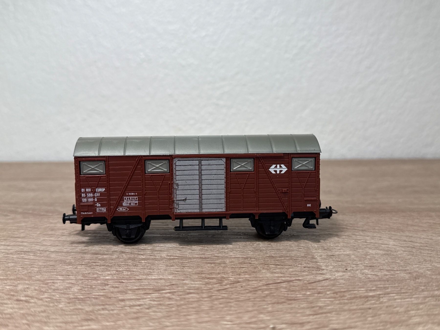 Lima Modellini di ferrovie: Lima Güterwagen SBB H0 (212) – Usato da St-Aubin-Sauges venduto da Lo_Go