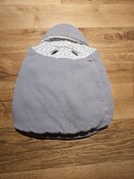 Süsse Einschlagdecke für Babyschale Grau