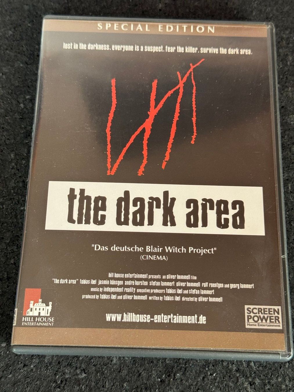 Tutti i DVDs: The Dark Area "Das deutsche Blair Witch Project" DVD DE – Usato da Fribourg venduto da tschjoly