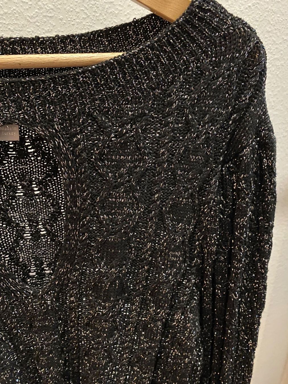 Asos Pullover & Sweatshirts: Asos Pullover Glitzer schwarz / silber Gr. 52 – Gebraucht aus Pratteln von a23_j2gs 5