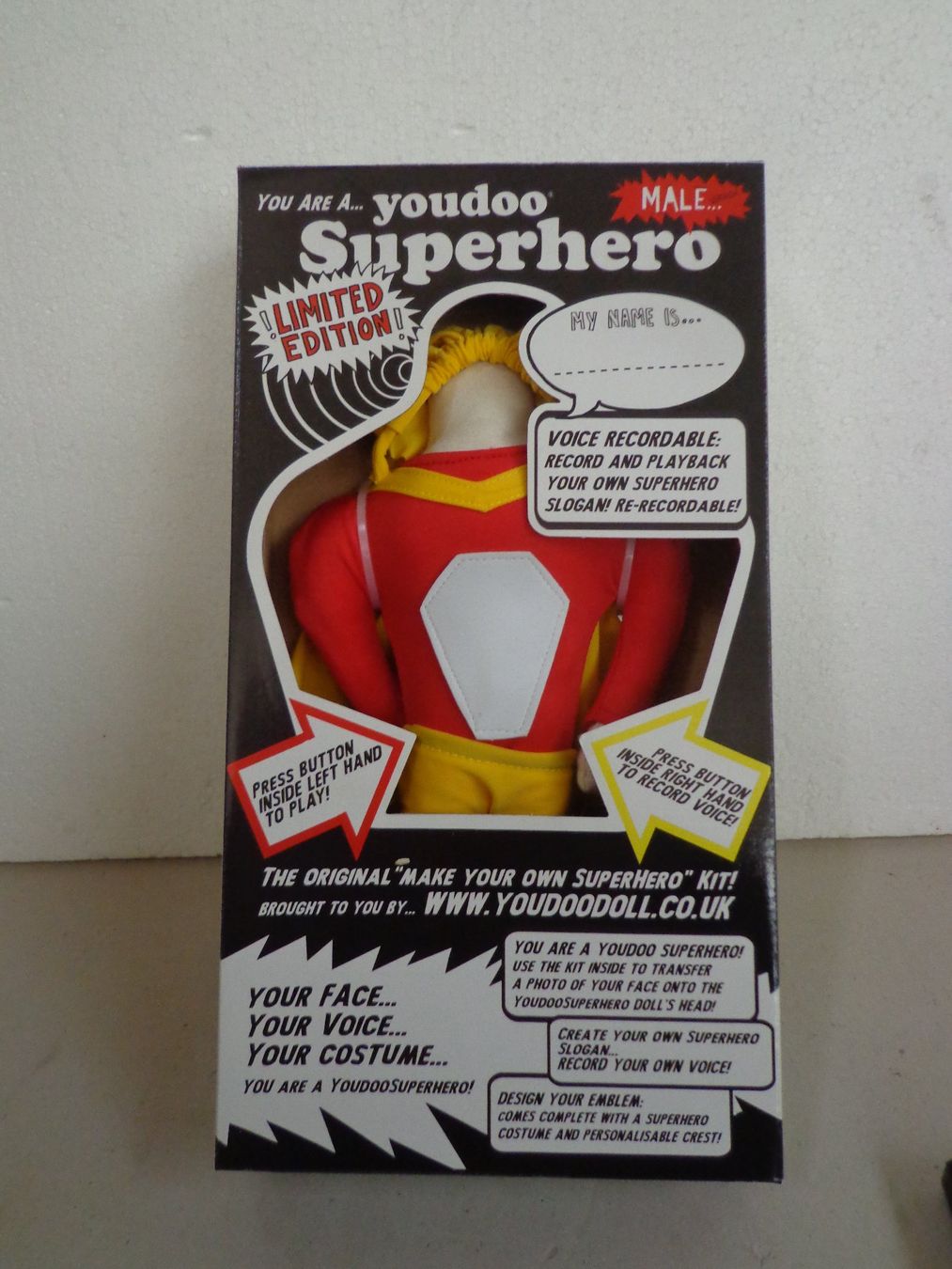 Tutti i DVDs: Superhero Limited Edition Neu in OVP – Nuovo e nell'imballaggio originale da Zofingen venduto da gruempuhaendler