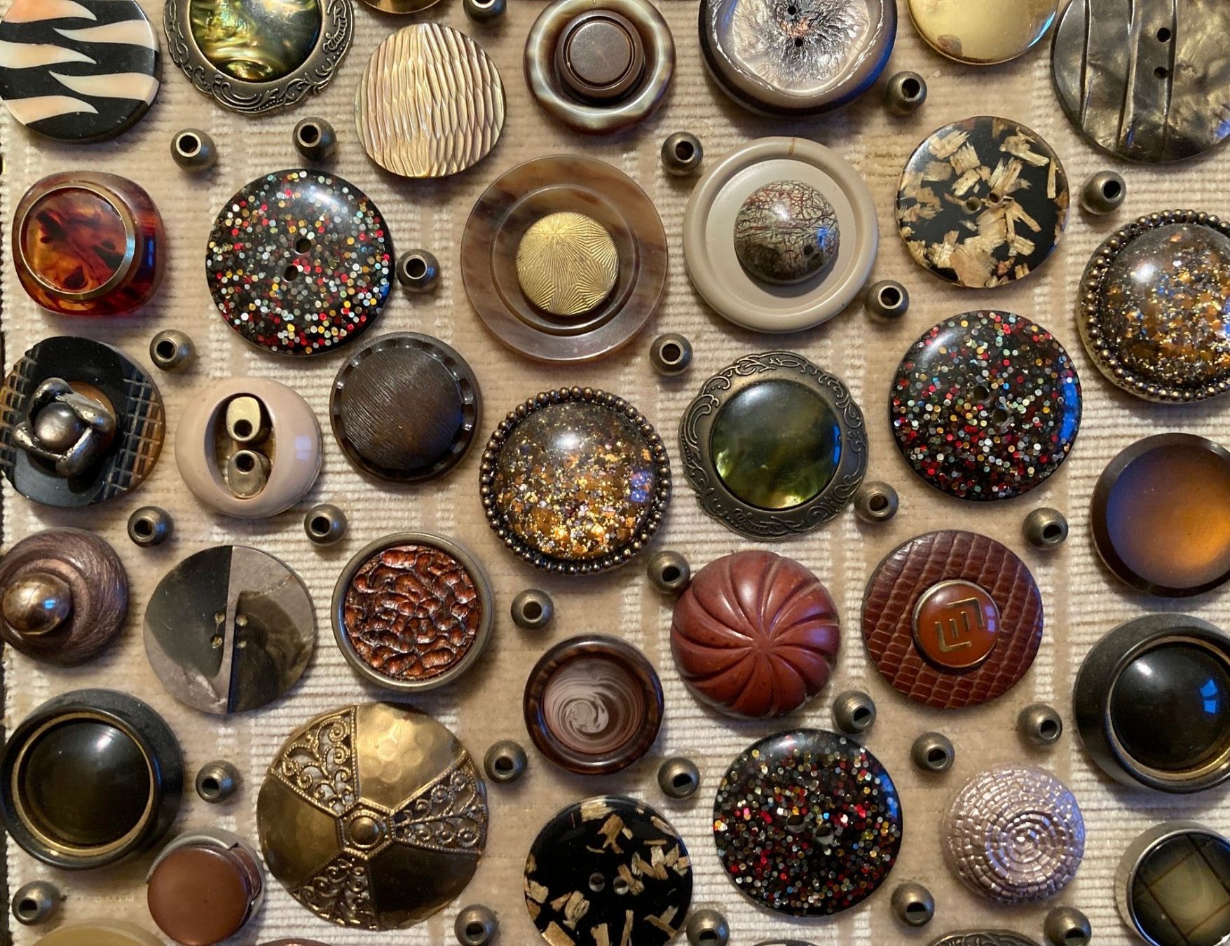 Knöpfe: Knopfbild / Knöpfe Sammlung / Dekoration – Gebraucht aus Zürich von cornetto55 3