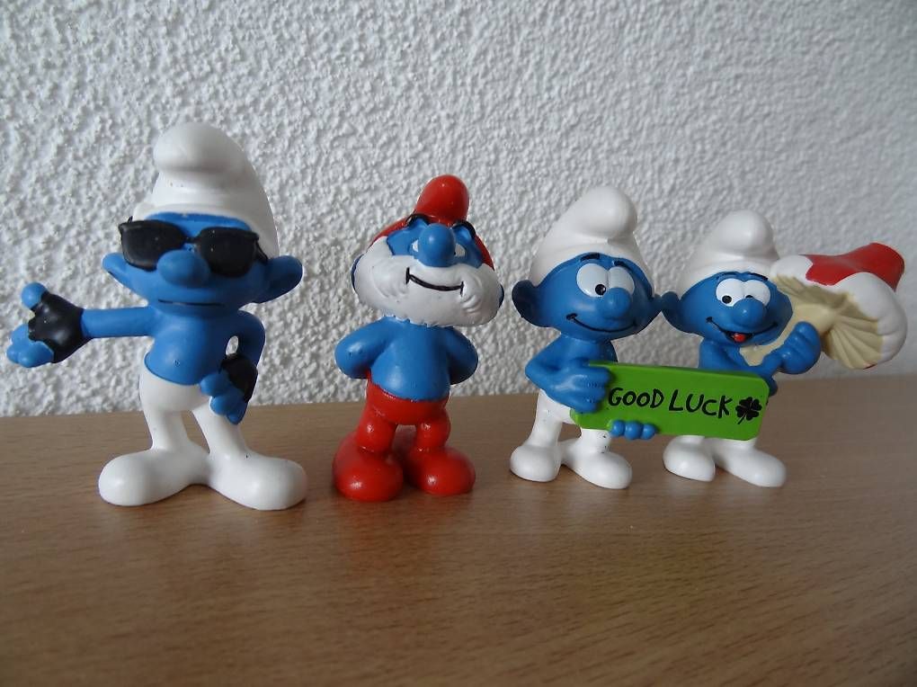 Statuette: 11 Schlümpfe m. Azrael – Usato da Rorschacherberg venduto da Eisvogel-01