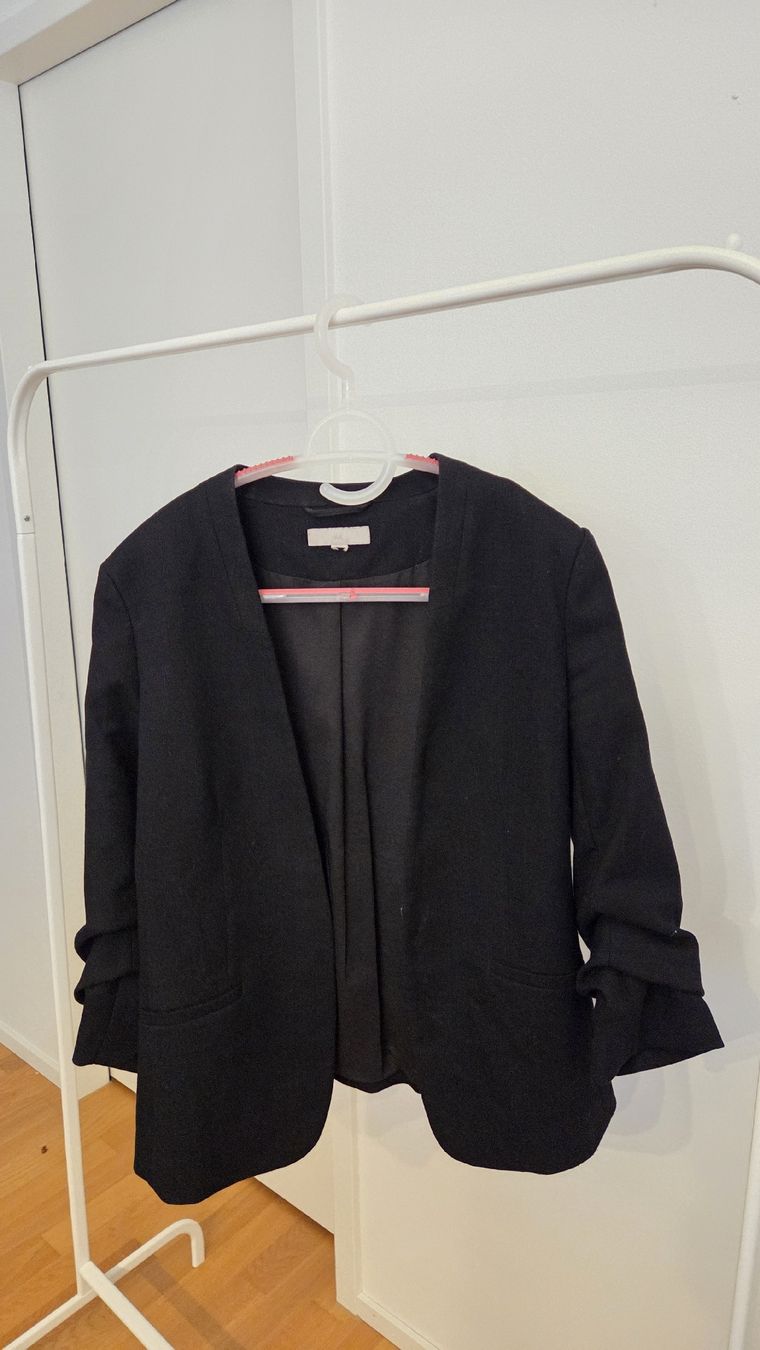 Lots de vêtements: Blazer Set - Grösse 40 – D'occasion à Mellingen par law.kat 3