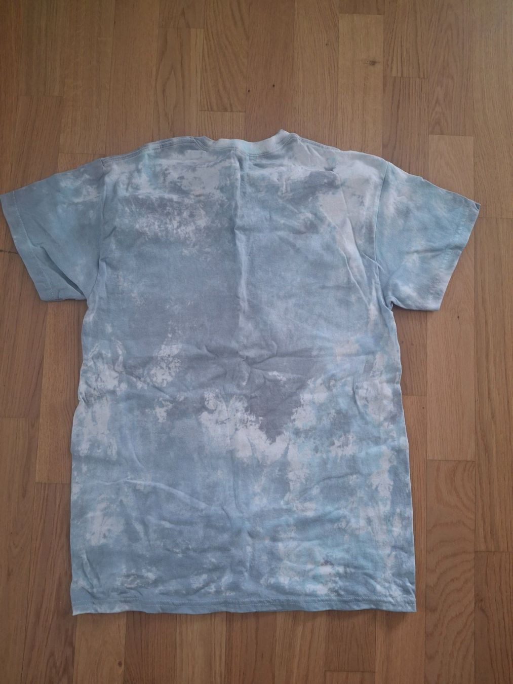 T-shirt: Batik T-Shirt – Nuovo (secondo la descrizione) da Luzern venduto da gab_726g 1