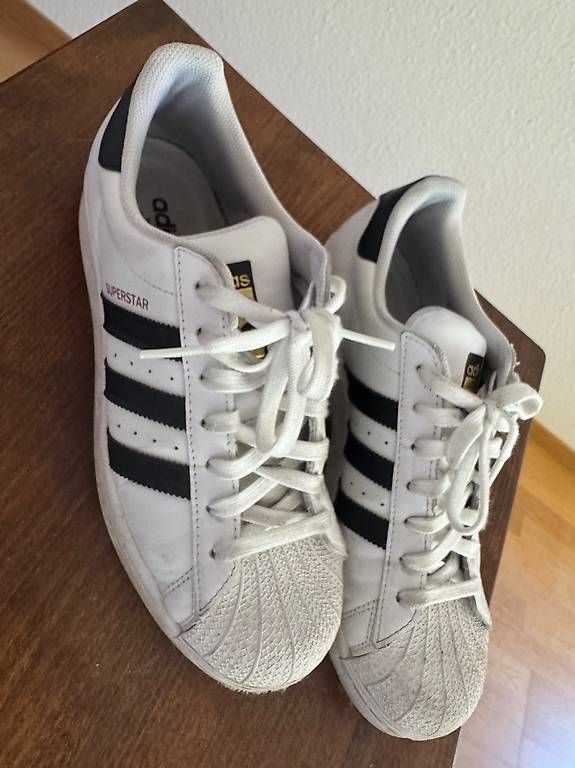 Scarpe da uomo: Adidas, Puma, Hilfiger – Usato da Grüt (Gossau ZH) venduto da Malo0 1