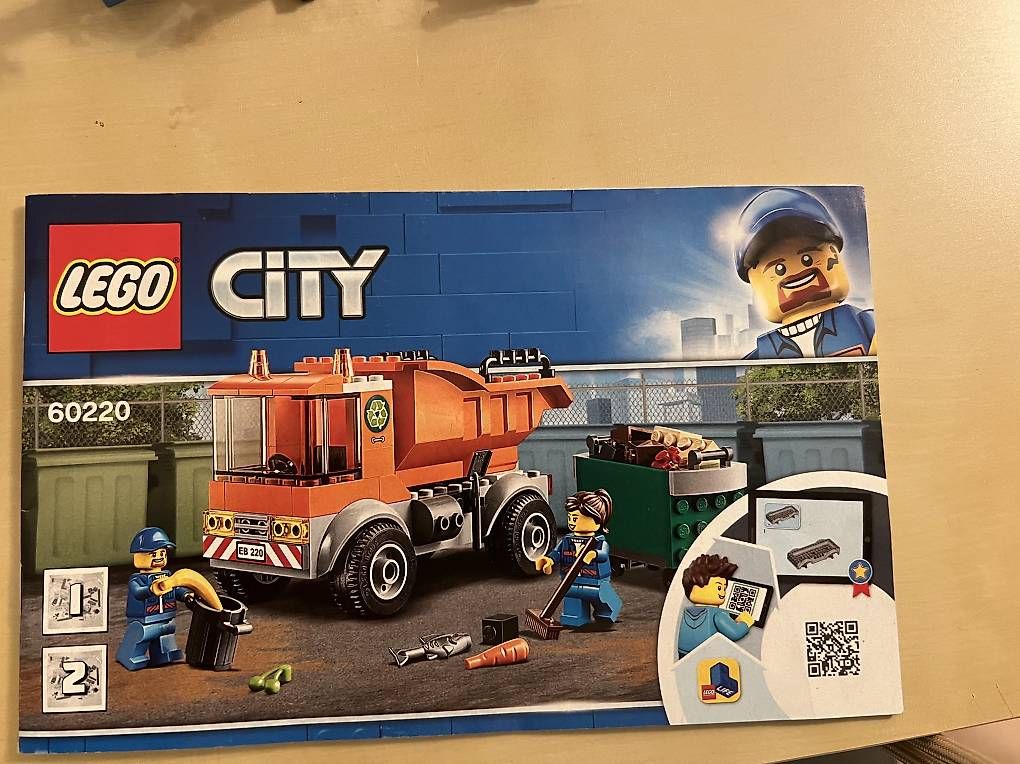 Kit di costruzioni: Lego City 60320 Müllauto – Usato da Zürich venduto da Voerny 4