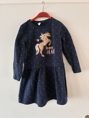 Schönes Kleid Gr. 122