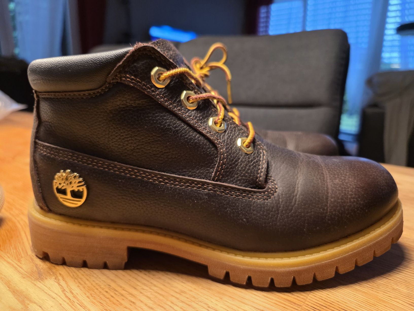 Scarpe da uomo: timberland 40 halb Boot. Brown – Usato da Hinwil venduto da Nicen 2
