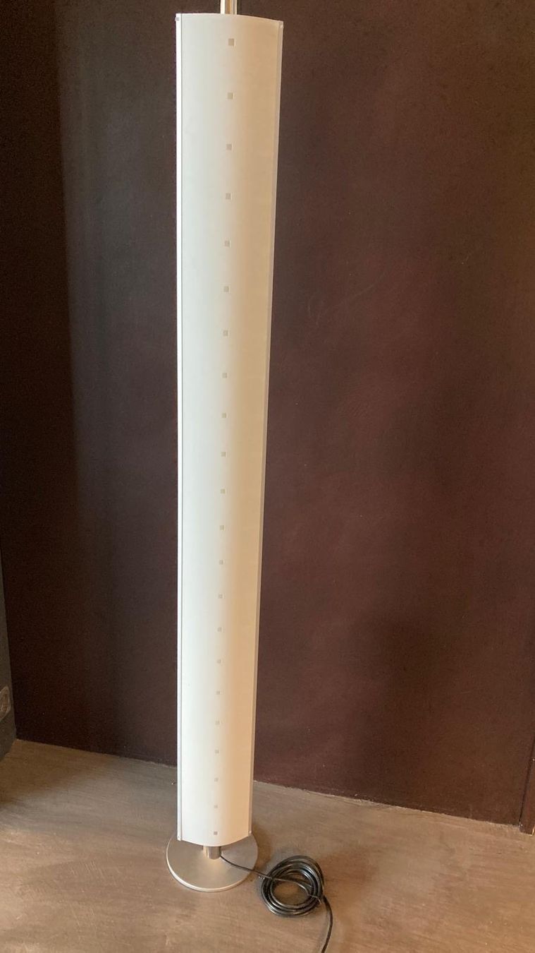 Lampade: Stehleuchte Mod. Trapez – Nuovo (secondo la descrizione) da Jona venduto da designfurniture 1