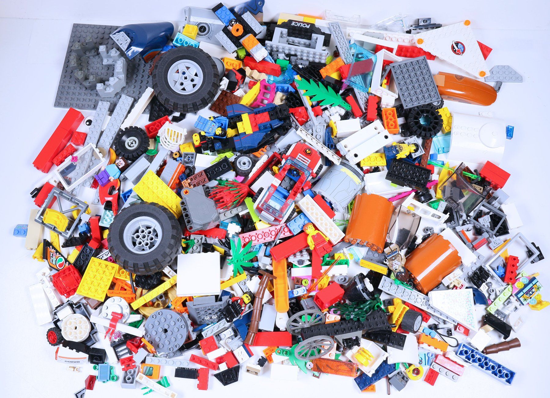 Lego Kit di costruzioni: 1.5 kg. Legoteile mit Minifiguren – Usato da Hettlingen venduto da Scholi99