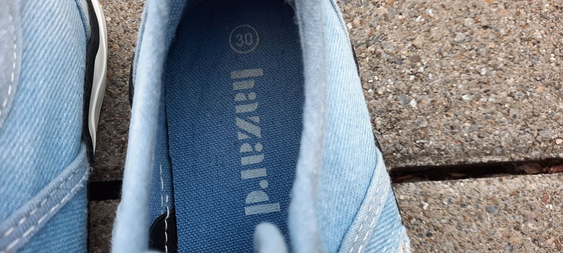 Scarpe per ragazze: Kinderschuhe Gr.30 – Usato da Kirchberg SG venduto da renali 2