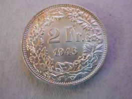 2 Fr. 1946 silber  unz/stgl leichte Patina