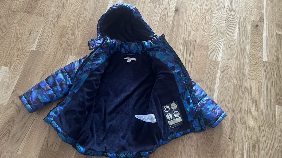 Esprit Jacken & Mäntel: Winterjacke Gr. 104/110super Zustand – Gebraucht aus Zürich von Dita06 1