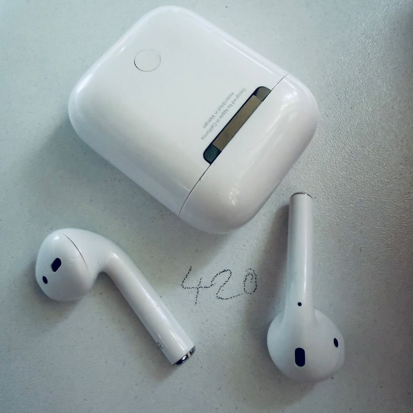 Apple Casques audio: Original Apple AirPods 2 Gen. Wireless Kopfhörer & Case – D'occasion à Basel par MY.AIRPODS.SHOP 5