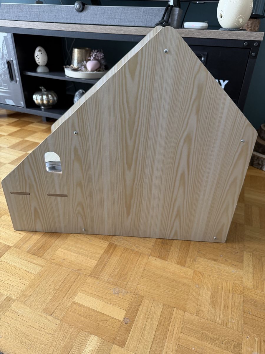 Tiragraffi: Maison pour chat neuve avec 2 gamelles , griffoir – Nuovo e nell'imballaggio originale da Dombresson venduto da feline_ne 2