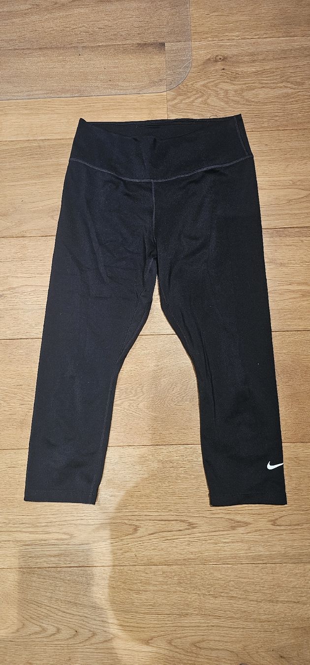 Nike Leggings: Nike 3/4 Leggins Grösse S – Usato da Ipsach venduto da Valerie.M