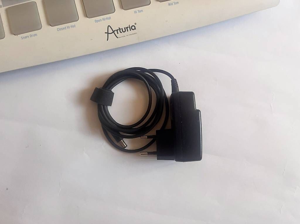 Instruments de musique: Arturia Spark Creative Drum Machine (Controller) – D'occasion à Zürich par Madshock 2