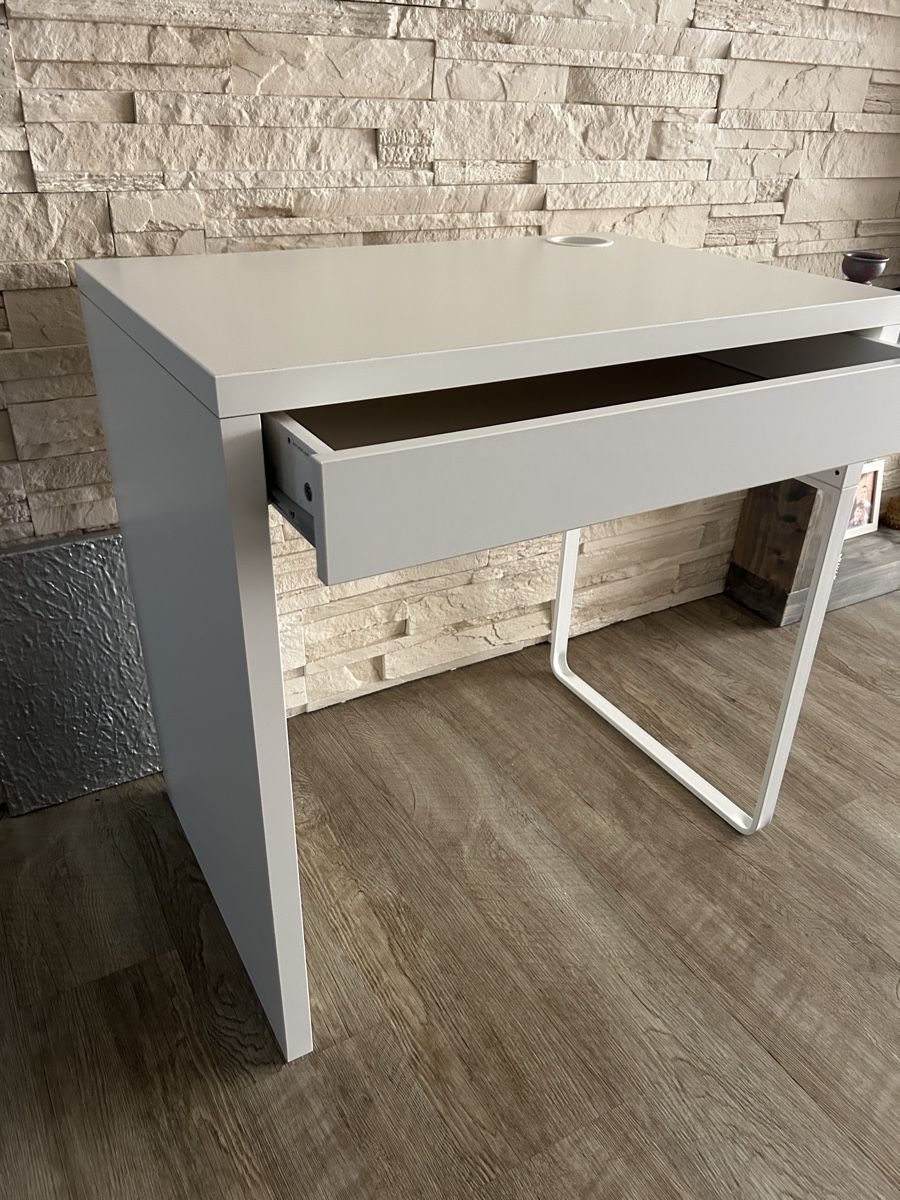 Ikea Schreibtische: Schreibtisch Ikea  – Gebraucht aus Benglen von Jeki1212 1