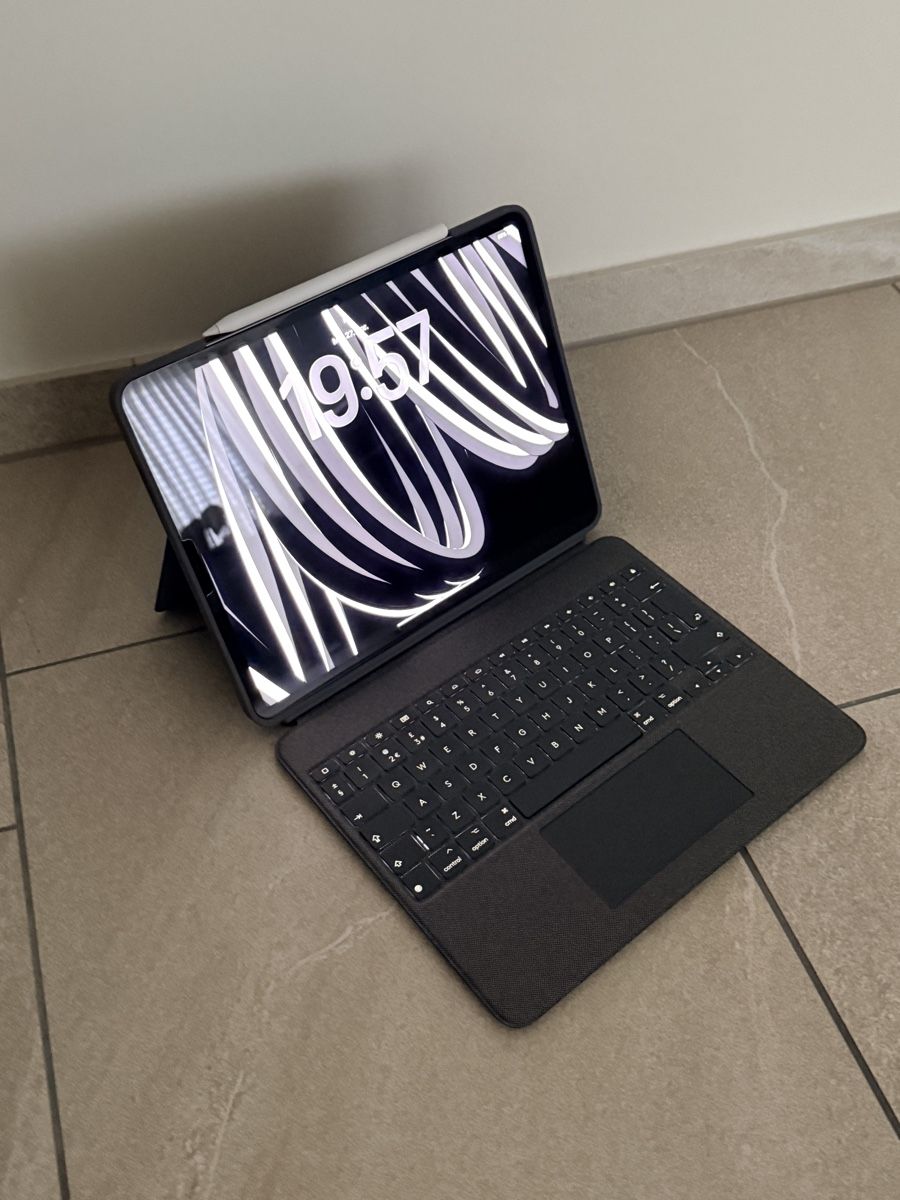 Apple Tablet PC: Ipad Pro 12.9 6.Generation – Nuovo (secondo la descrizione) da Leibstadt venduto da Alen-B