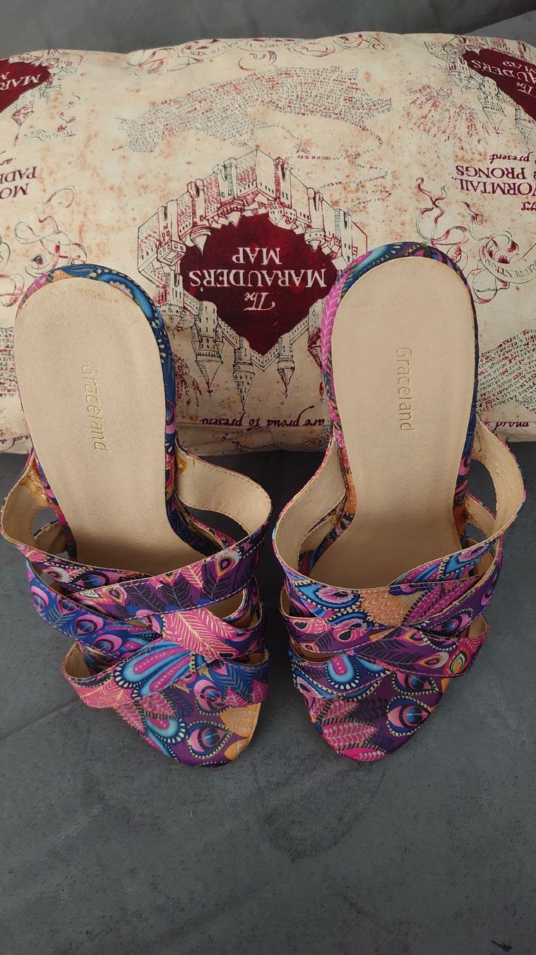 Graceland Scarpe da donna: Damen Wedges Pfauenfeder – Usato da Buchs SG venduto da Looni-Maah 4