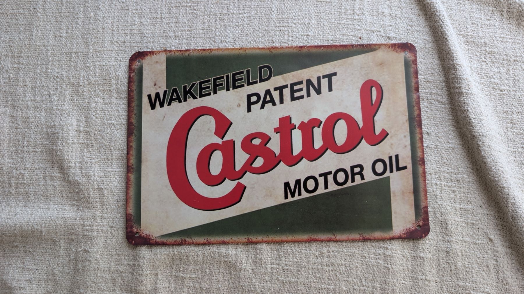 Ecriteaux: Lot de plaques décoratives Castrol, NGK – Neuf (Voir description) à Peney-le-Jorat par dextercheco 1