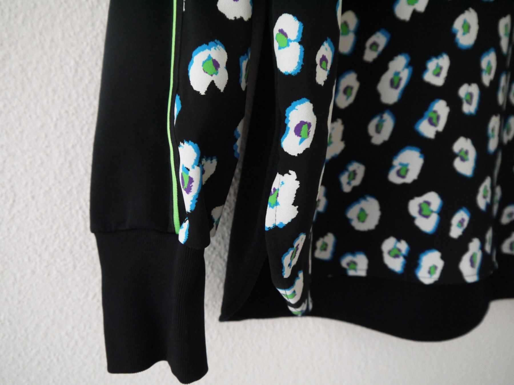 Marc Cain Maglioni & Felpe: MARC CAIN Langarm Pulli / Bluse N4 – Usato da Hagendorn venduto da Blaf 1