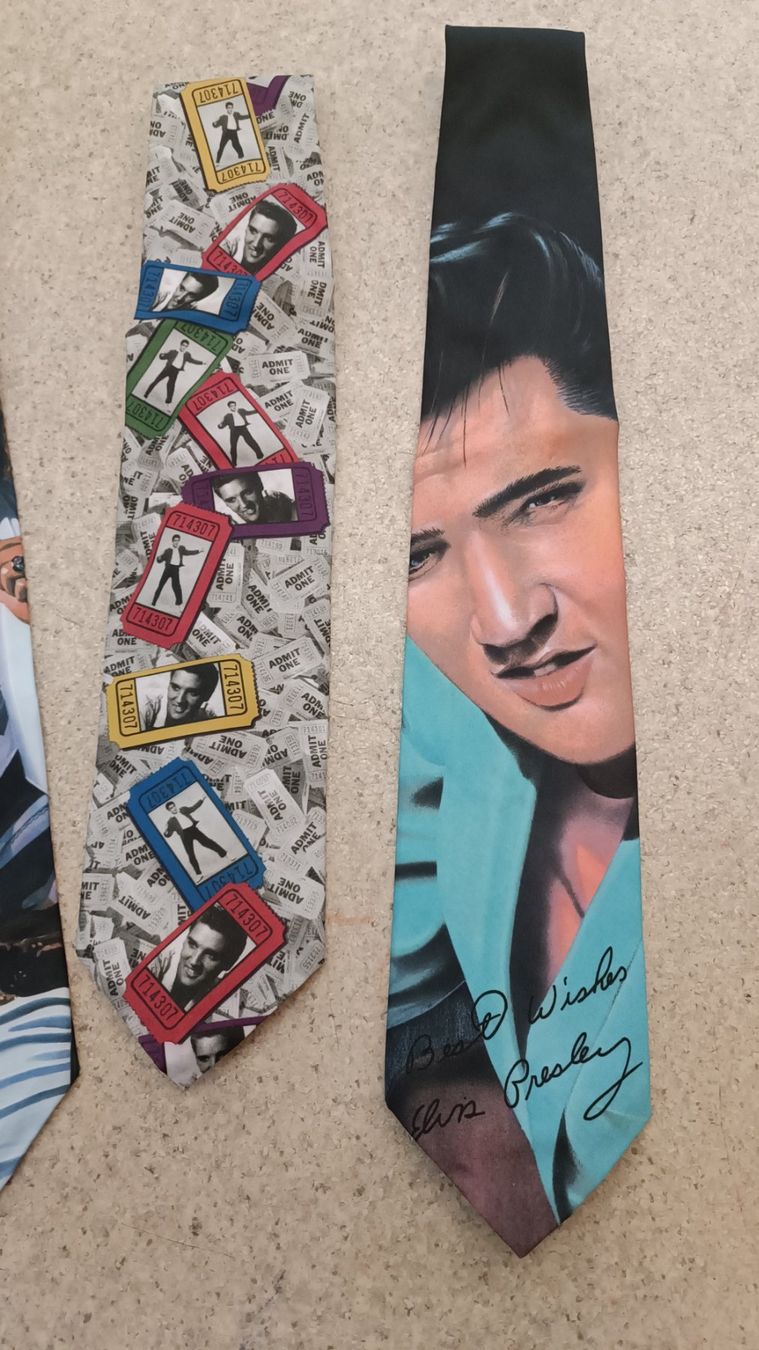 Cravatte: 4 Elvis Presley Krawatten – Nuovo (secondo la descrizione) da Reiden venduto da Zofi-Brocki 2