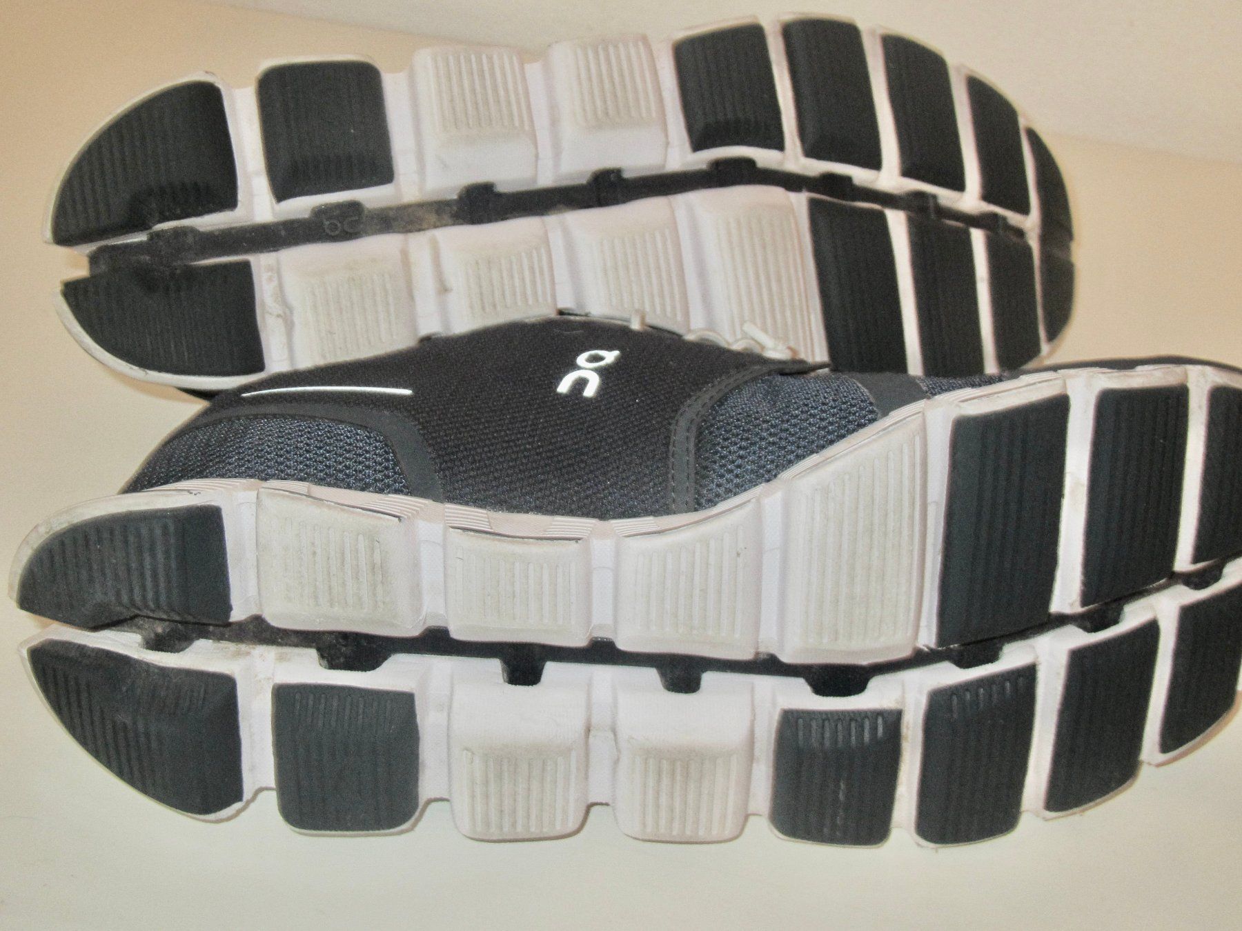 Herrenschuhe: SNEAKER SWISS ENGINEERING ON RUMING – Gebraucht aus Murten von Selliot 3