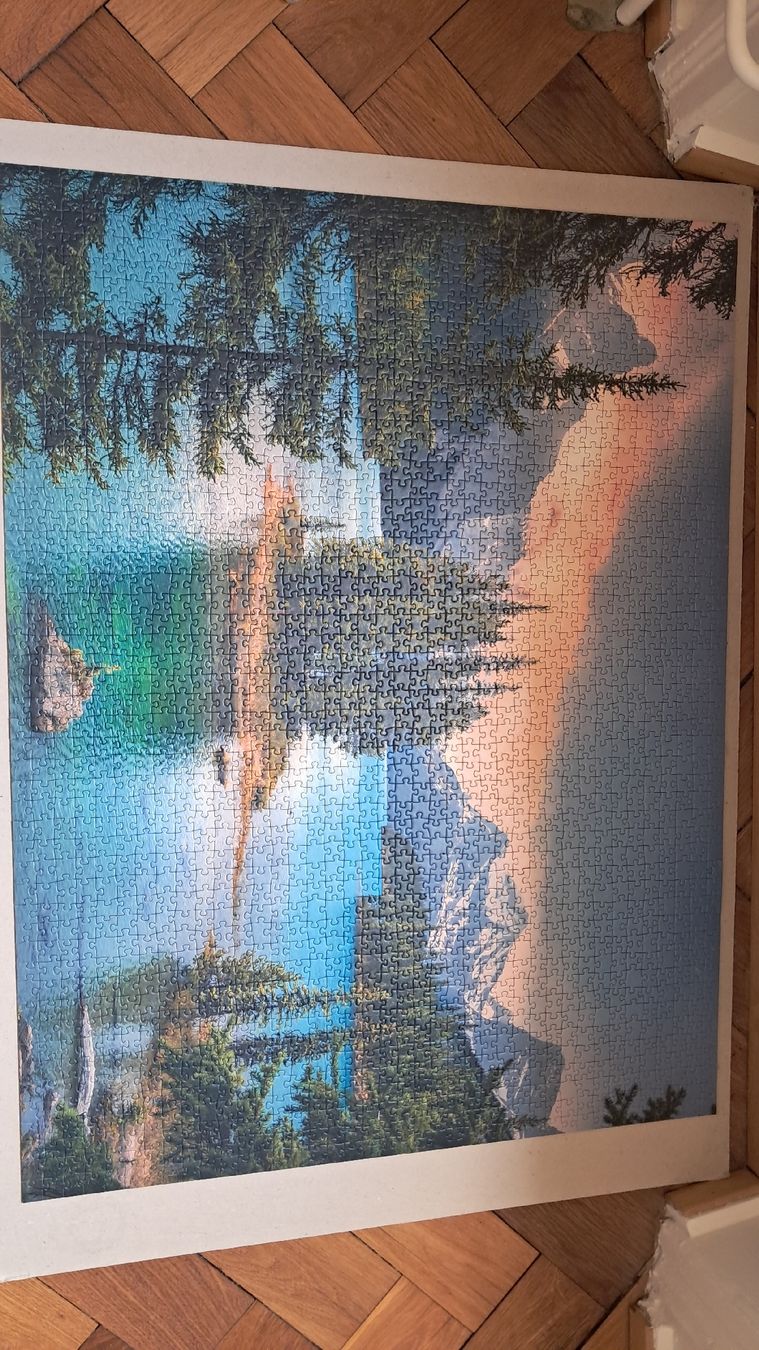 Ravensburger Puzzles: Ravensburger Puzzle 2000 Teile "Malerische Berglandschaft" – Gebraucht aus Basel von blueberrypirat 1