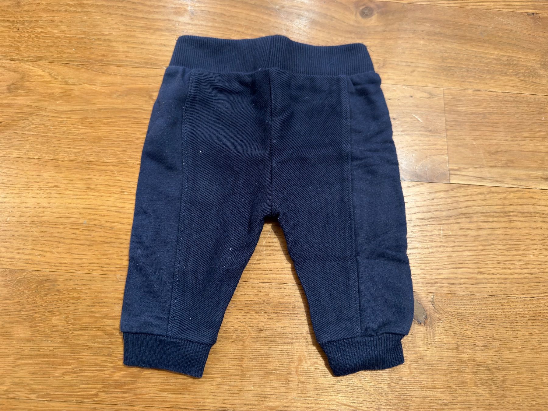 C&A Hosen: Baby Hose, Gr. 56, C&A – Gebraucht aus Oberkirch LU von LoVelo3 2