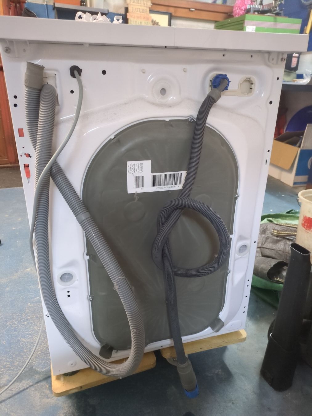 Electrolux Lavatrici: Machine à laver Electrolux GrandLuxe ProSteam - 9kg – Difettoso da Corminboeuf venduto da MrGP87 1